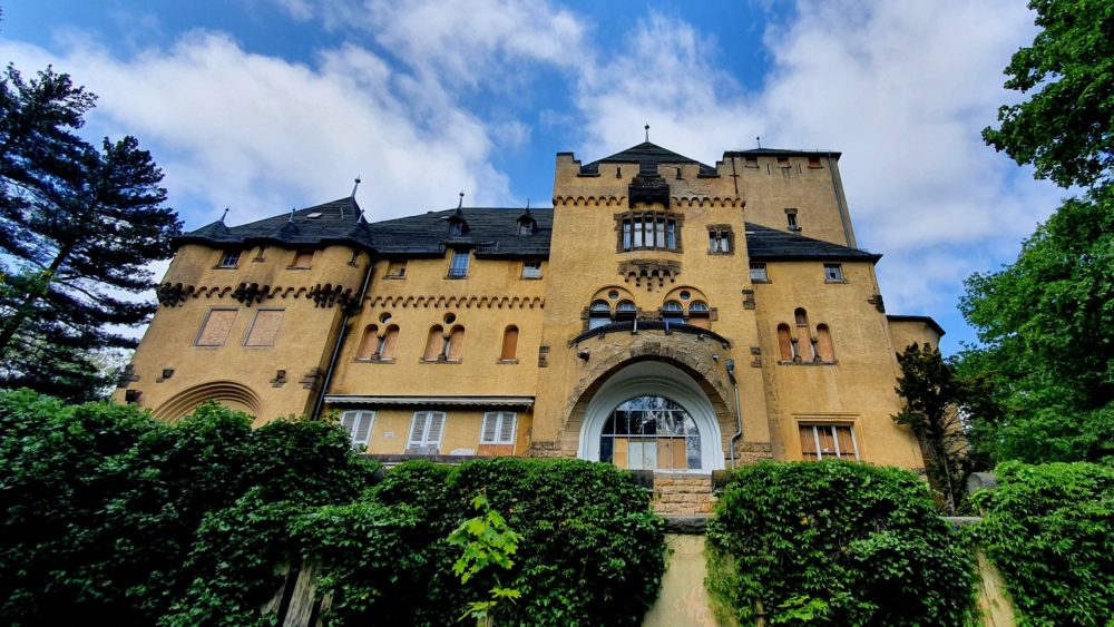 Die Neue Hakeburg im Mai 2021