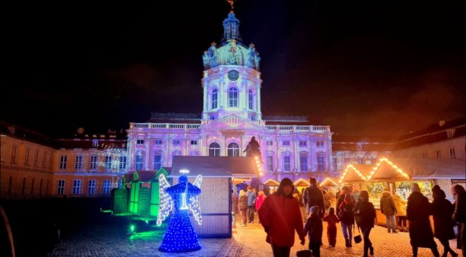 Spree Wanderung und der Weihnachtsmarkt am Schloss Charlottenburg