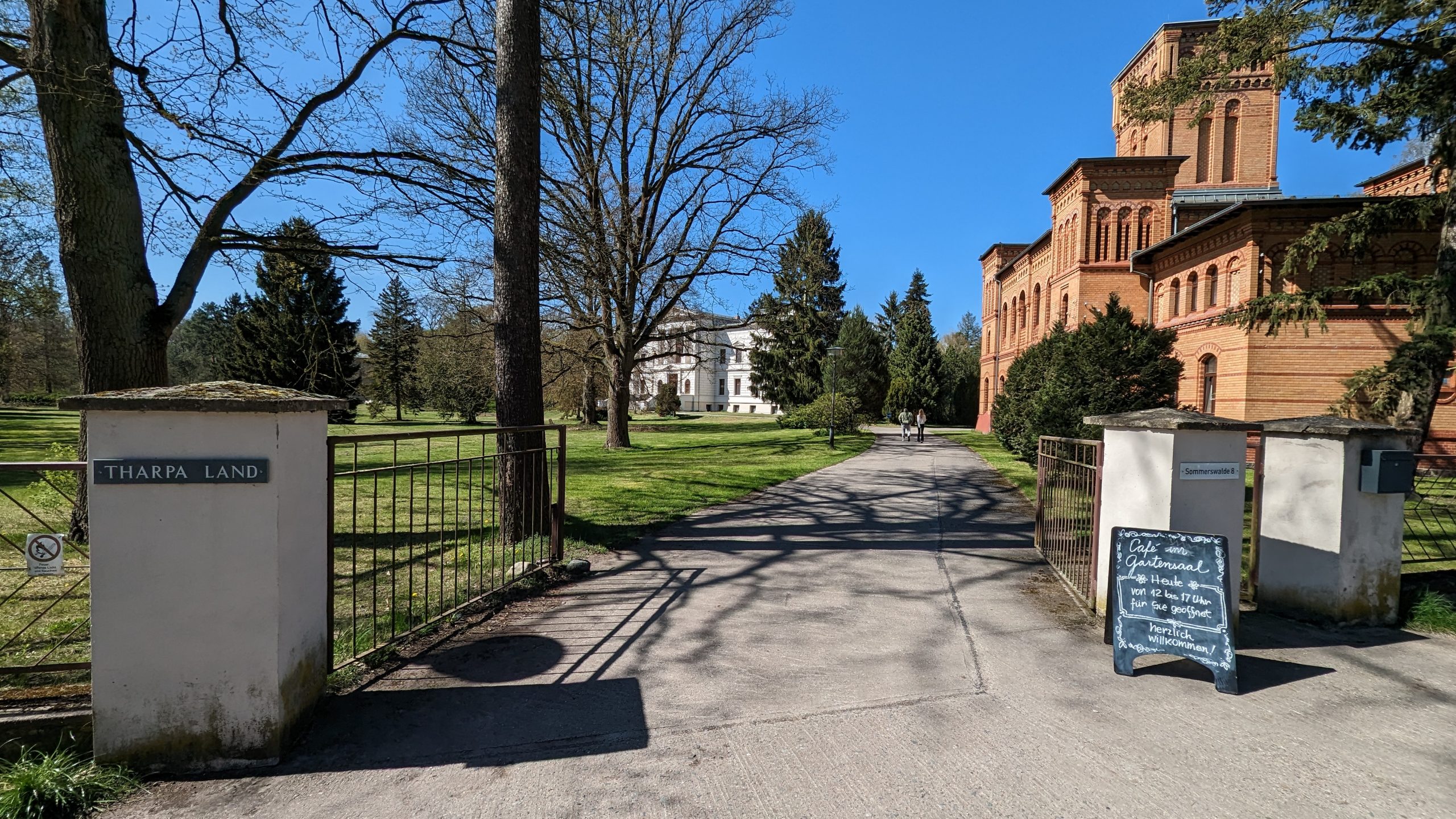 230430-Tarpaland-Schloss-Sommerfelde