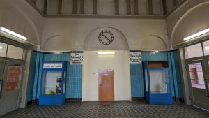 Bahnhofshalle Guben - Klick für eine Großansicht