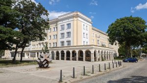 Hütte - nur ein Beispiel der schönen Plan-Stadt-Fassaden