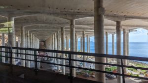 Madeira - Der Flughafen auf Stelzen am Meer