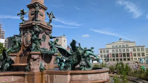 Der Mende Brunnen am Gewandhaus