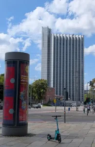 Chemnitz Tag 1: Zwischen Bronzegiganten, Zylindern und Industriekultur 3 Chemnitz Kongresshotel