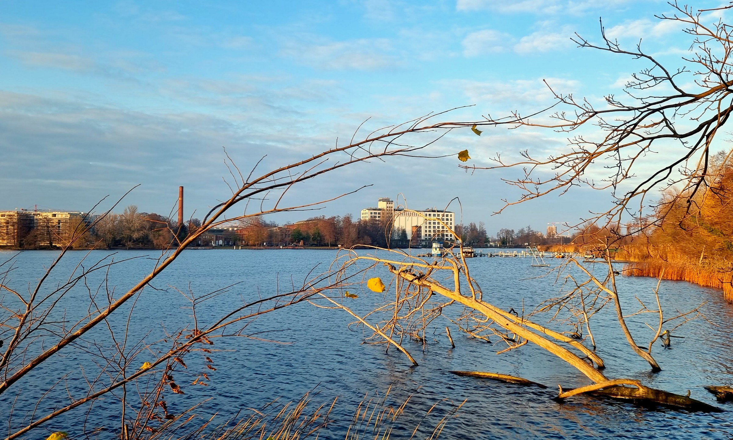 Blick auf die Havel vom Gelände der Havelwerke