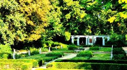 Blick über den sowjetischen Ehrenfriedhof am Steintor