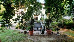 Die Terasse des Gutshofs, Hohenberg Krusemark