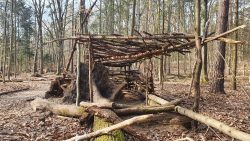 210329 Wanderung Wunderlauch Suche-004