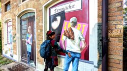 Malerei Nähe Bahnhof Potsdam Babelsberg