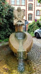 Kunstvolle Wasserspiele am Schloßplatz