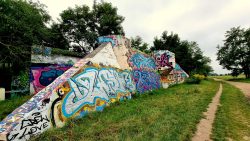 Farbenpracht an den geraden Wegen des Rudower Fließes