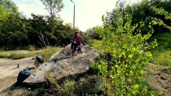 Erste Betonreste auf dem Flughafengelände