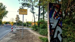 Ein Stück Mauergeschichte am Mauerweg, Zehlendorf