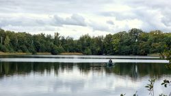 Der einsame Angler am Sacrower See