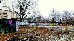 Ehemaliges Kutschenunternehmen, jetzt verlassen