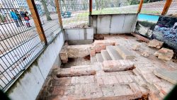 Das alte Kirchenportal