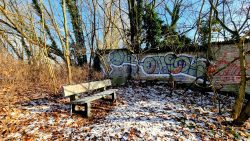 Parkbank im Friedenspark, Erkner