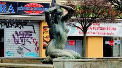 Akt am Franz-Neumann-Platz