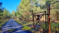 Eingangstor zum Treibstofflager