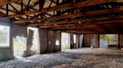 Erste Lagerhallen auf dem Bahngelände