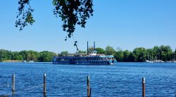 Die Ausflugsdampfer sind auch wieder unterwegs