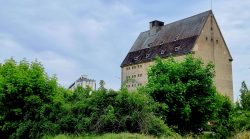Der riesige alte Speicher an der Bahnhofstrasse