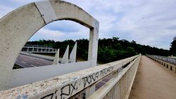 Weg über die Autobahn