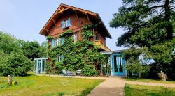 Alte und neue Gebäude spannend verbunden, Roger Loewig Haus