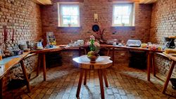 Frühstücksbuffet im Keller des Ponyhofs