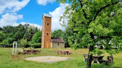 Feuerwehrturm mit integriertem Spielplatz, Mützdorf
