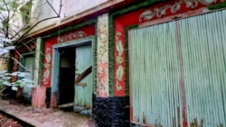 Eingang Kasernengebäude