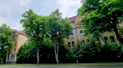 Weitere Gebäude des Kasernengeländes