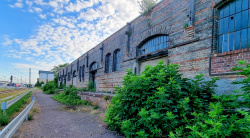 Alte Lagerhallen am Bahnhof Magdeburg
