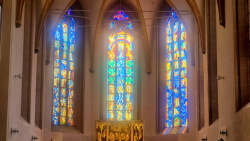 Die Fenster der Kirche