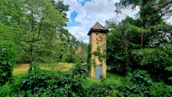 Bahnturm an der Rosa-Luxemburg-Straße