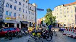 Der nagelneue Rio-Reiser-Platz